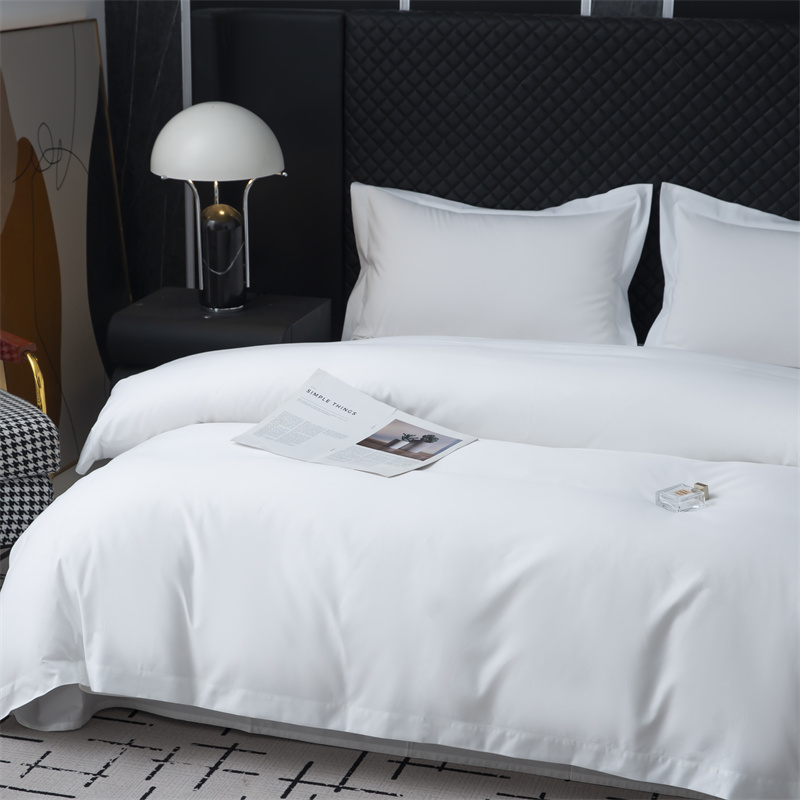 スター ホテル用の 50% 綿 50% ポリエステル 300TC 生地の寝具セット スター ホテル用の 50% 綿 50% ポリエステル 300TC 生地の寝具セット