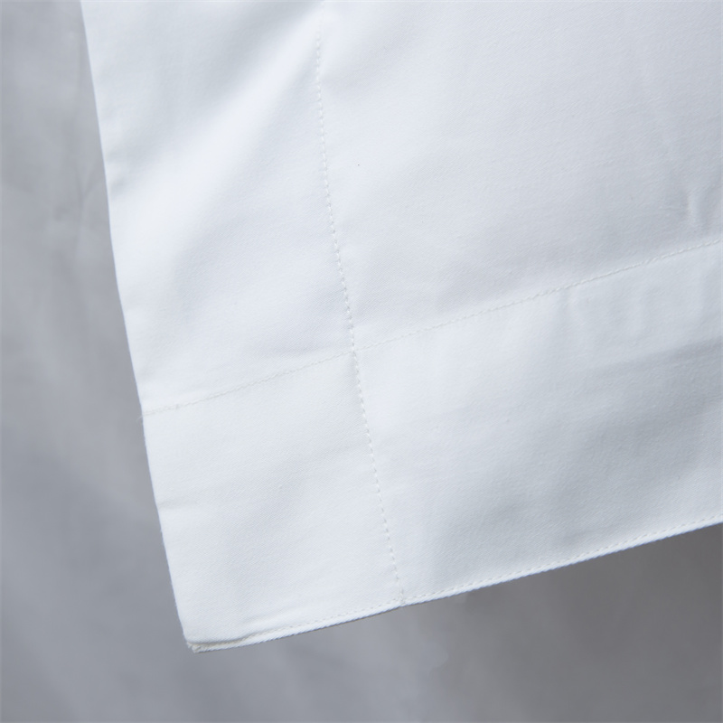 スター ホテル用の 50% 綿 50% ポリエステル 300TC 生地の寝具セット スター ホテル用の 50% 綿 50% ポリエステル 300TC 生地の寝具セット