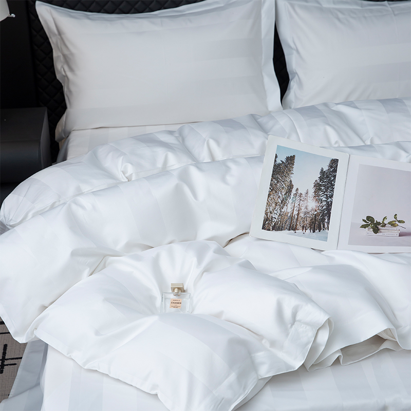 7cm サテン ストライプ プレーン ホワイト 750TC 5 つ星のホテルの寝具セットのための綿 100% 7cm サテン ストライプ プレーン ホワイト 750TC 5 つ星のホテルの寝具セットのための綿 100%