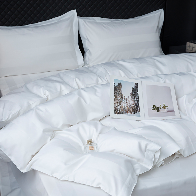 7cm サテン ストライプ プレーン ホワイト 750TC 5 つ星のホテルの寝具セットのための綿 100% 7cm サテン ストライプ プレーン ホワイト 750TC 5 つ星のホテルの寝具セットのための綿 100%