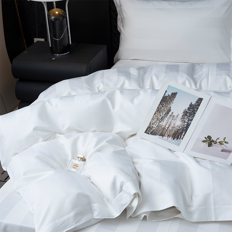 7cm サテン ストライプ プレーン ホワイト 750TC 5 つ星のホテルの寝具セットのための綿 100% 7cm サテン ストライプ プレーン ホワイト 750TC 5 つ星のホテルの寝具セットのための綿 100%